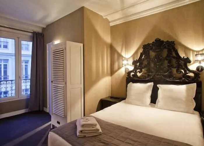 Annexe Hotel Paříž